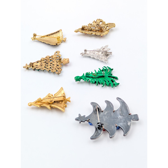 7 Christmas Tree Brooch Lot Rhinestones Garland Multi Color Enamel Holiday VTG - Picture 6 of 9